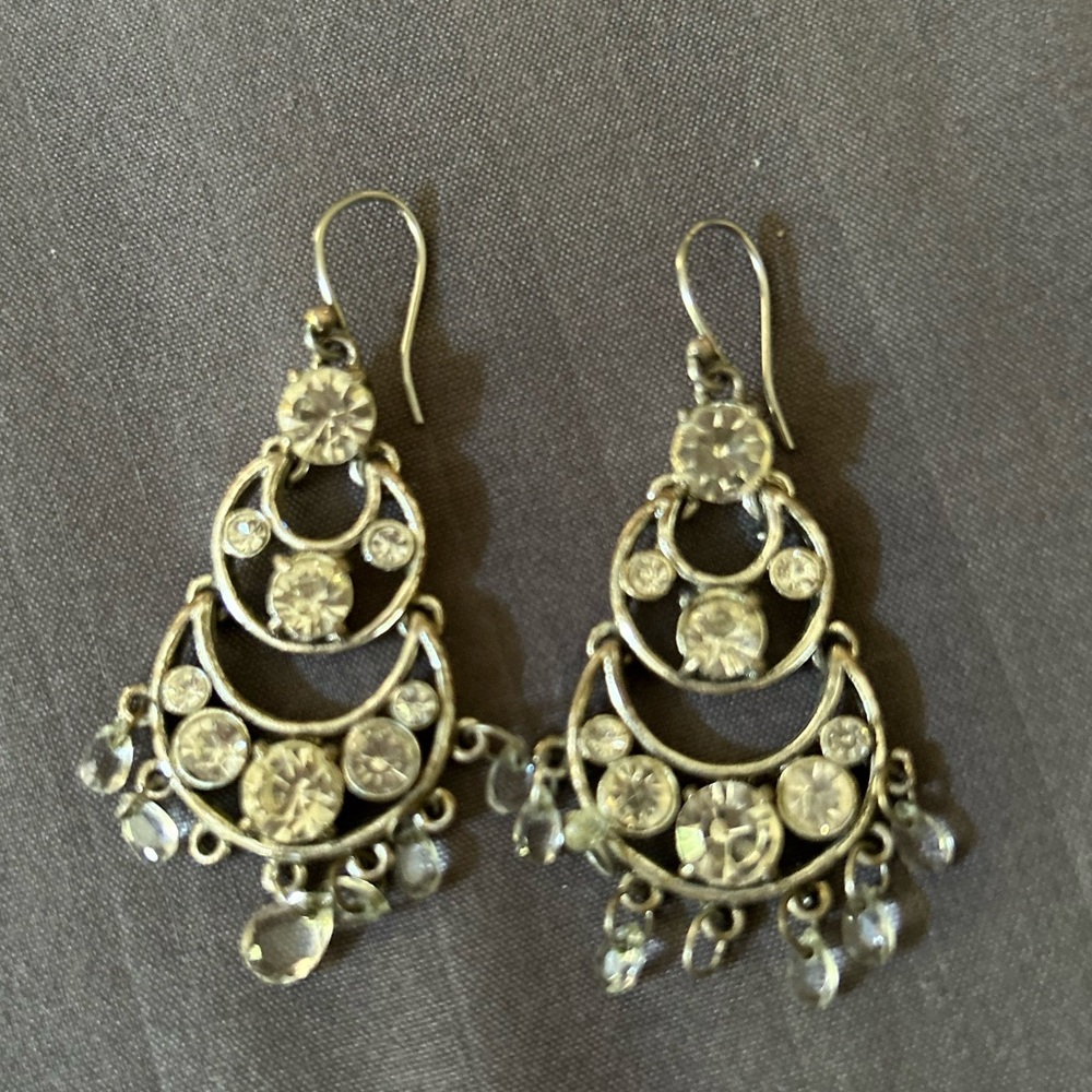 Chandelier crystal earrings; fair condition